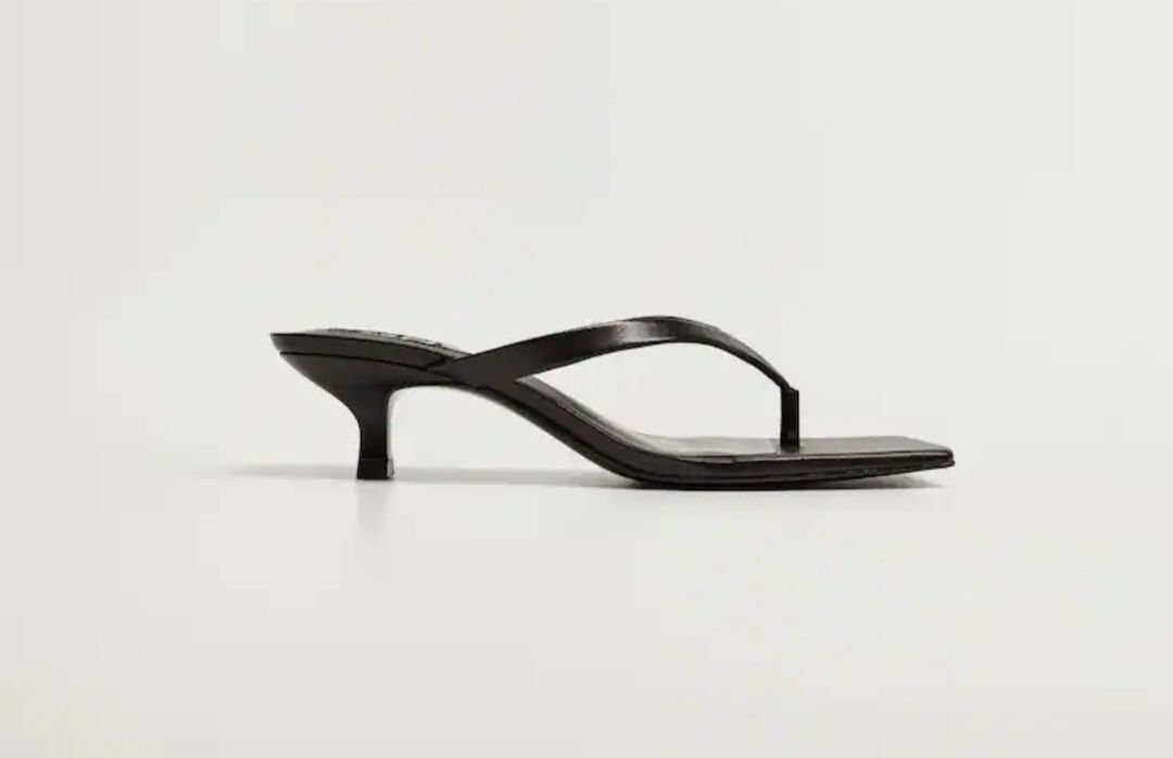 Sandalia em pele Mango 39