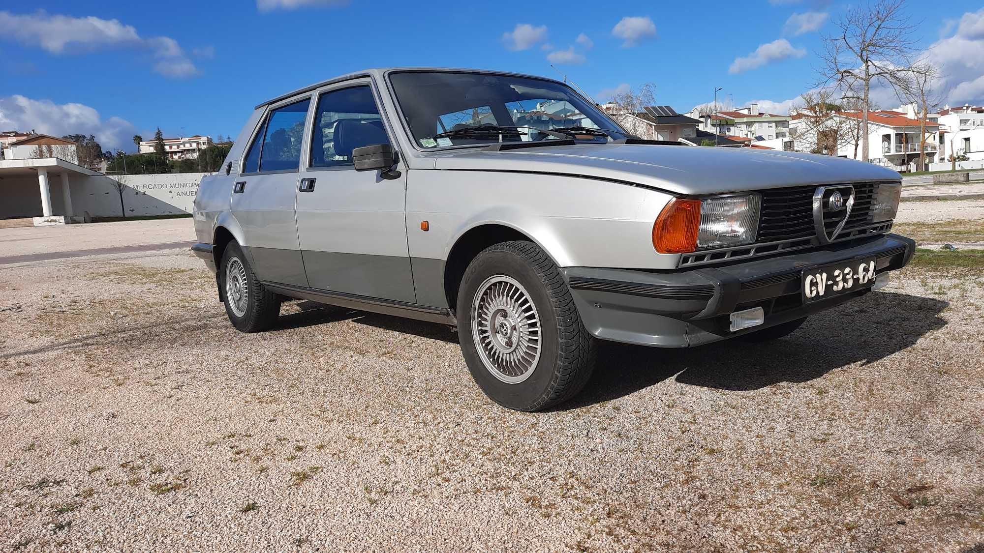 Alfa Romeo Giulietta - 1800 cc - ano 1981