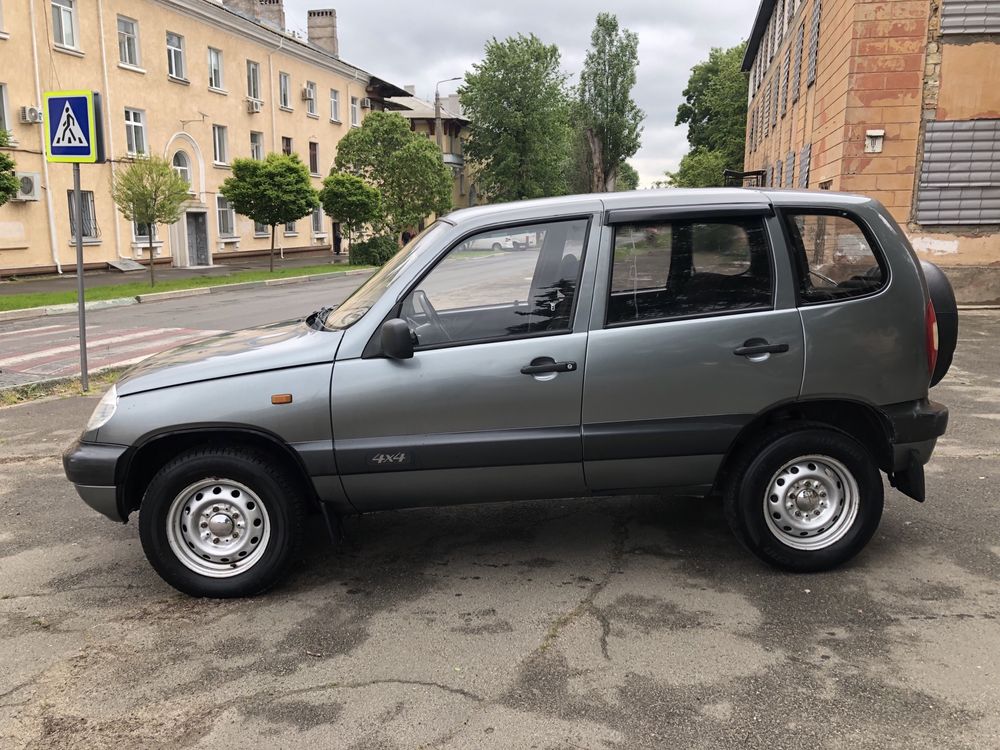 Chevrolet Niva 1.7 газ/бензин