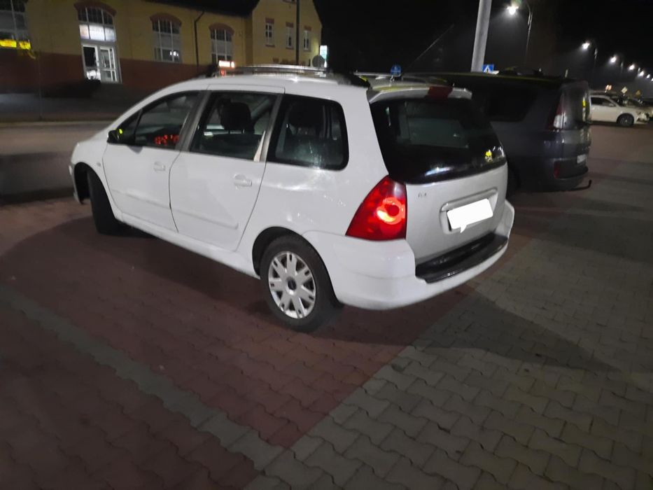 Peugeot 307  1.6 HDI diesel rok 2007