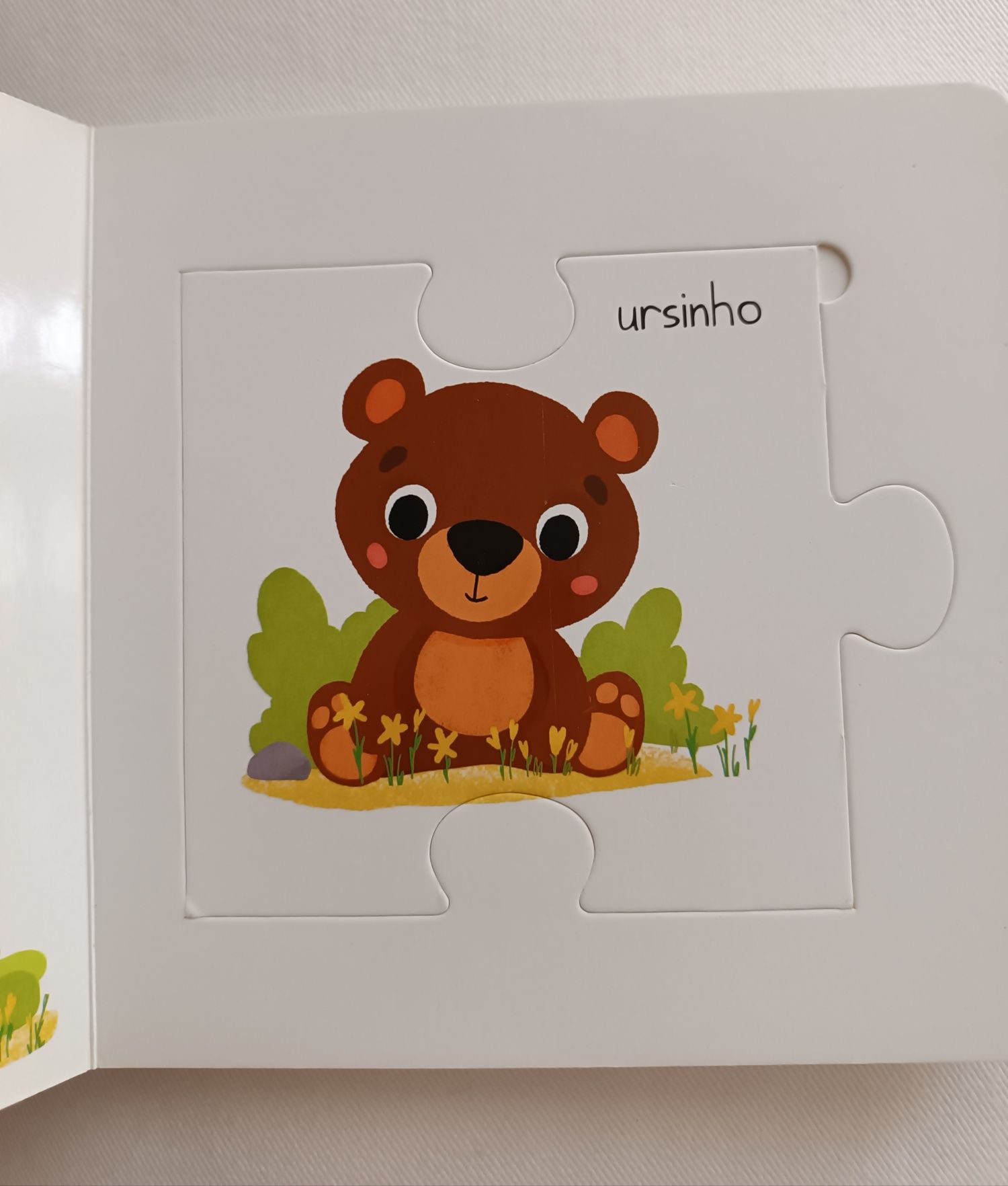 Livro /puzzle para bebé
