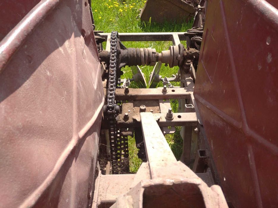 Картоплесаджалка КС 4Б