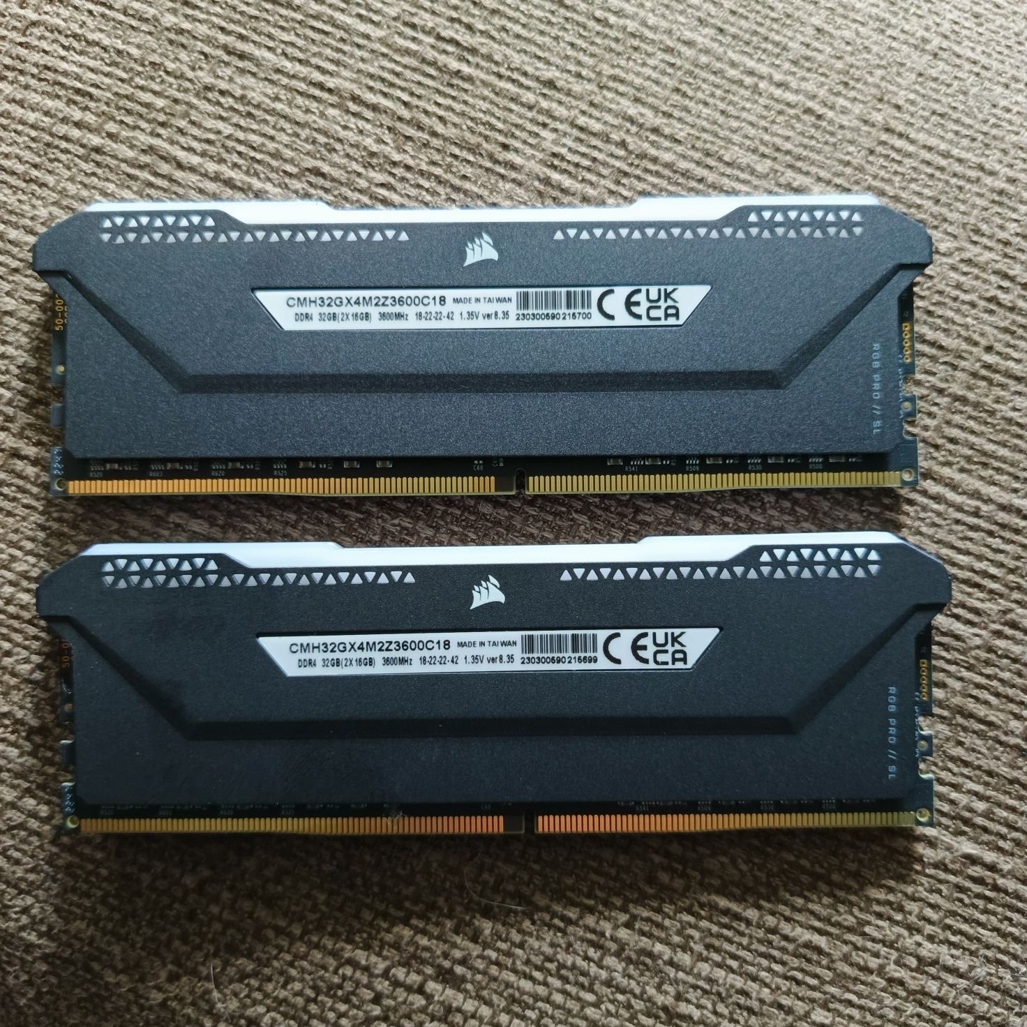 Corsair Vengeance 2x 16GB - 3600MHz, DDR4, RGB
