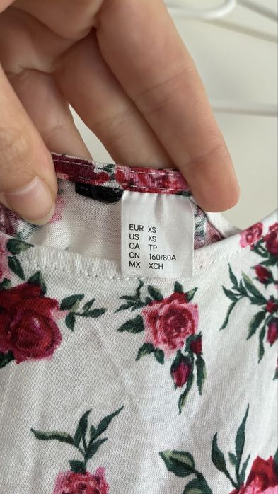 H&M XS/34 kombinezon bialy w roze na ramiaczkach wiskoza wiskozowy