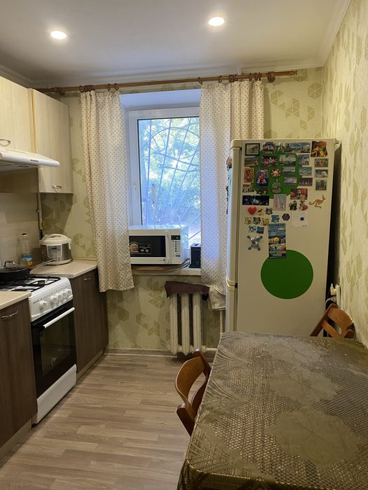 Продам 3 кімнатну квартиру на Польовій
