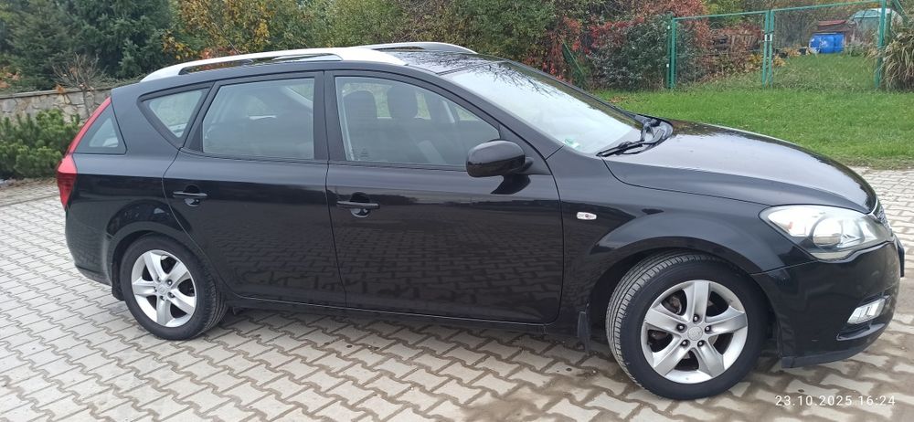 Sprzedam KIA CEE'D kombi 1.6 CRDI