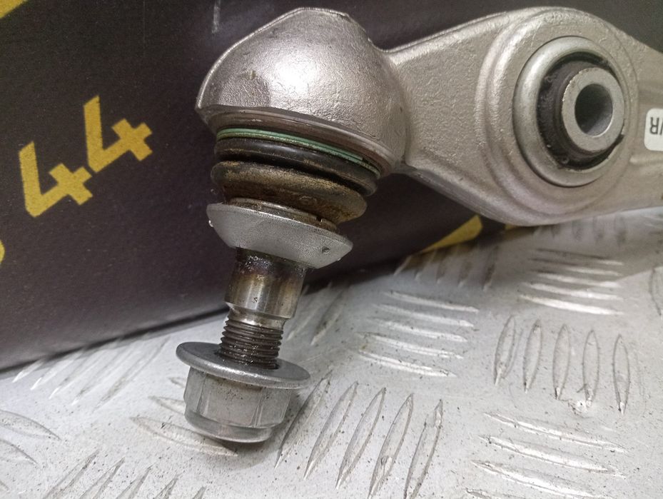 Важіль передній правий BMW X6 G06 БМВ Г06 ричаг правий