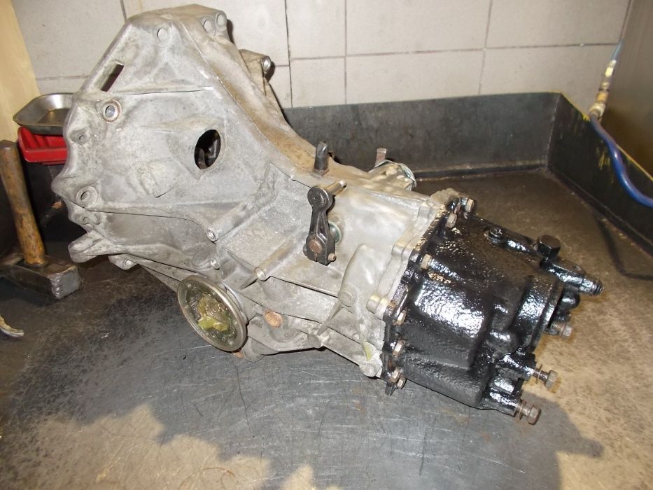 Skrzynia biegów porsche 924 944 benzyna 4 biegowa manualna