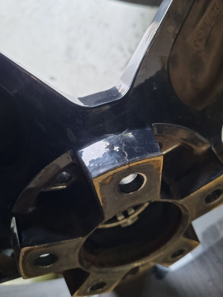 Koła Bmw e39 z oponami 205,55,r17