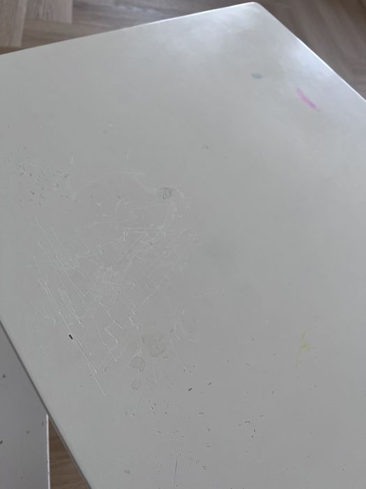 Stolik z krzesełkiem