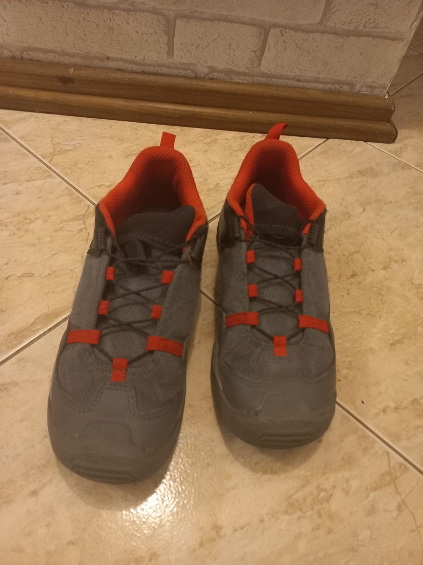 Buty 37 trekingowe i na codzień  Quechua
