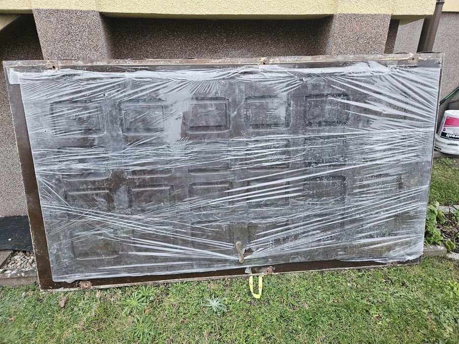 Drzwi zewnętrzne z ramą