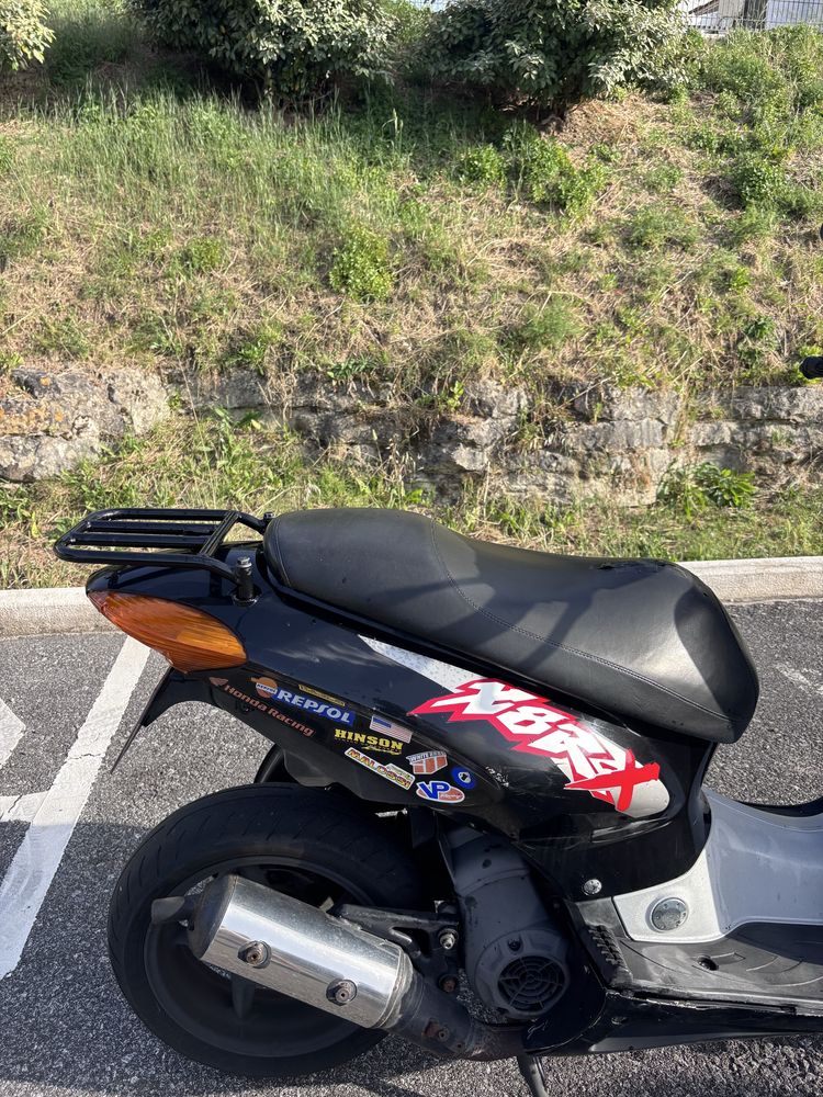 Mota / Scooter Honda x8r 50cm3
