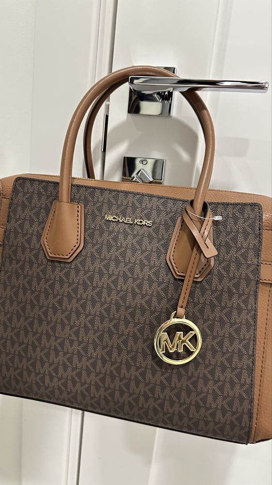 Коричнева сумка Mercer Medium Satchel Brown Logo Michael Kors