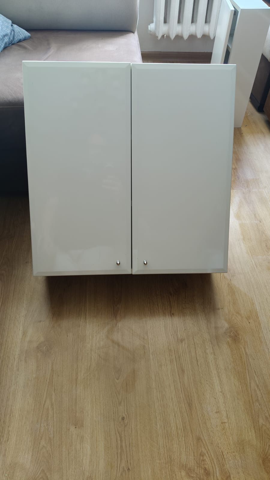 Szafka łazienkowa wisząca