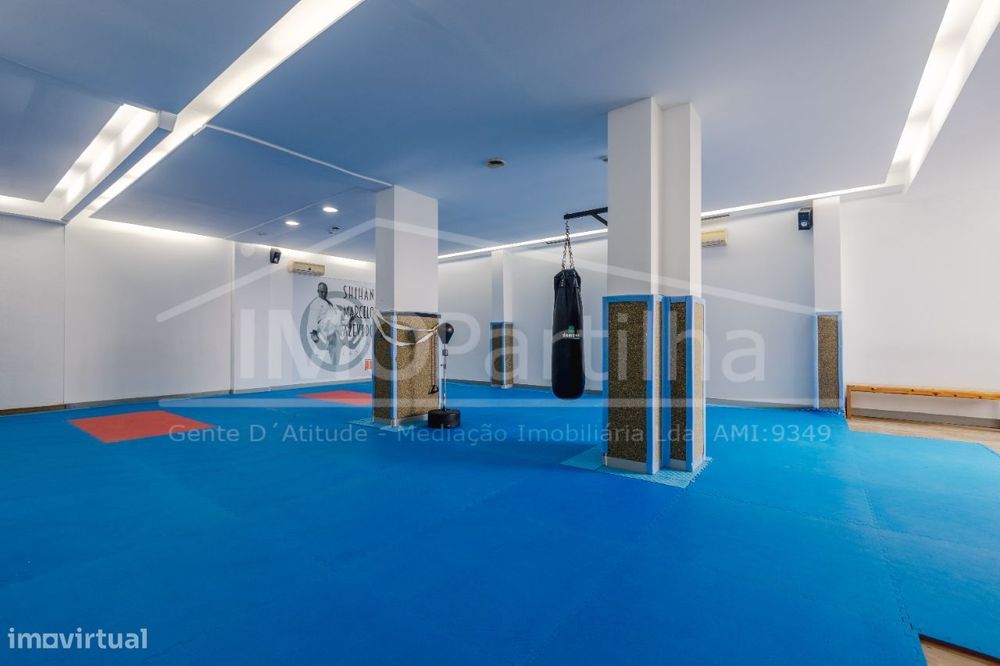 Espaço de 179m2 na Estrada Marquês de Pombal