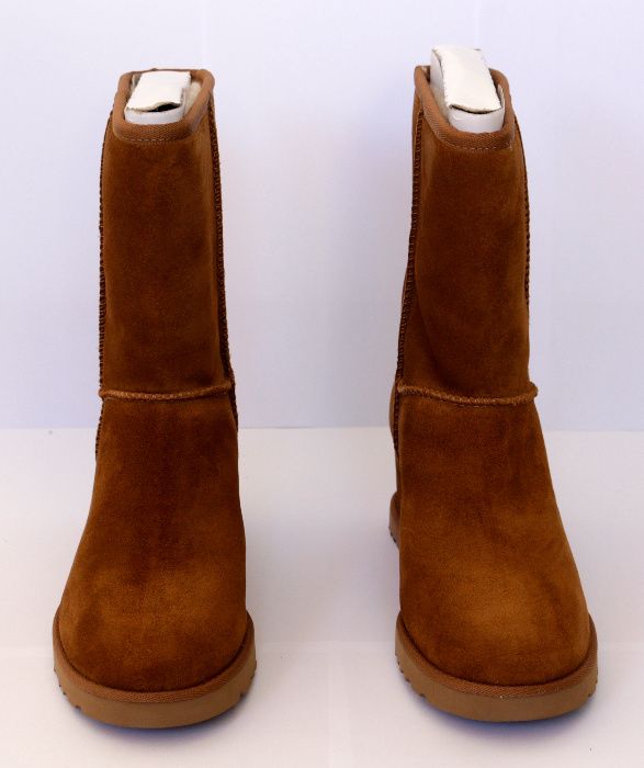Botas UGG - Women Classic Femme Short // Tamanho: 38 // Cor: Chestnut