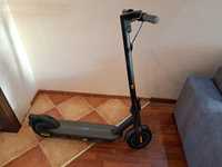 Hulajnoga elektryczna Segway Max G30D II