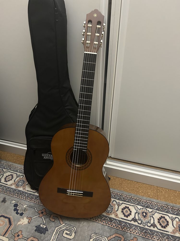 Guitarra nova, Yamaha c40