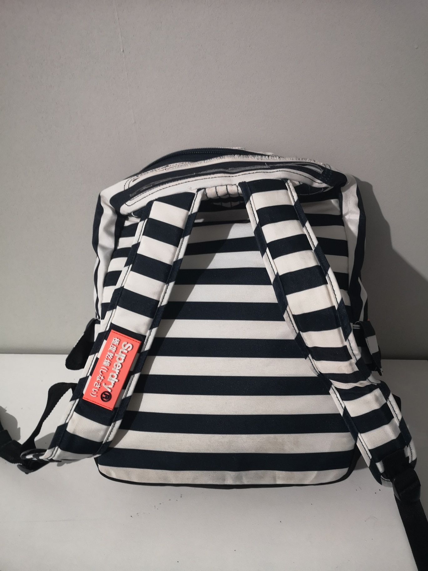 Plecak marki Superdry