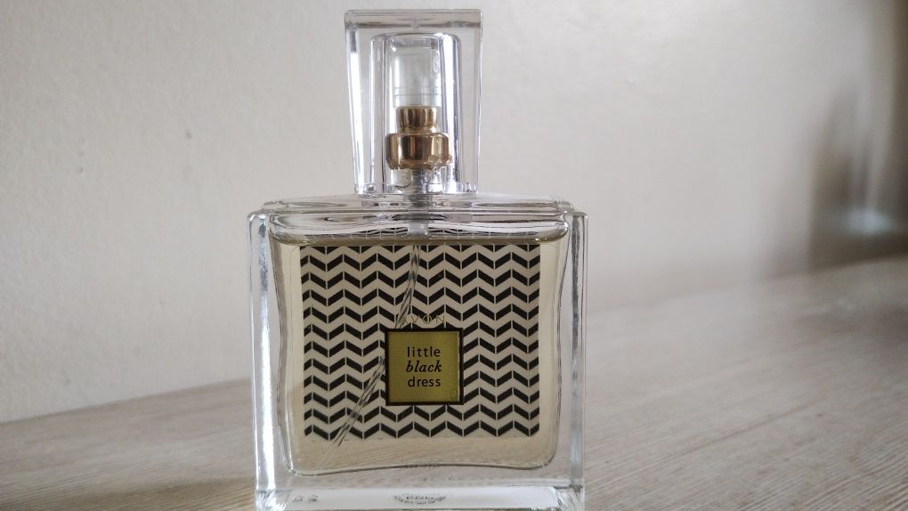 Perfumy little Black dress Avon