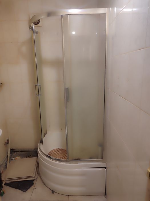 Душевая кабина с глубоким поддоном