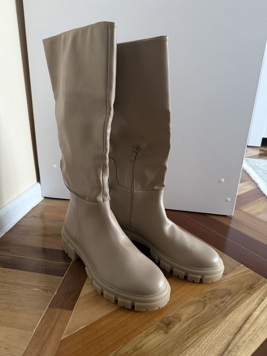 Нові чоботи Stradivarius, 41 р.