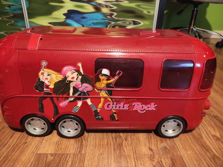 Bus Bratz  Girlz Really Rock, samochód dla lalek