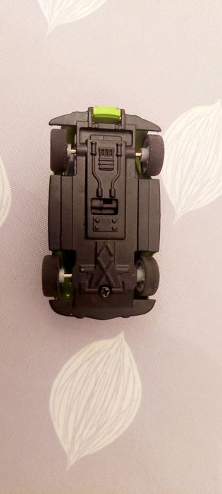 Autko zabawka z napędem