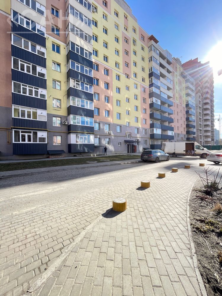 Продаж квартири в новобудові пр. Лушпи