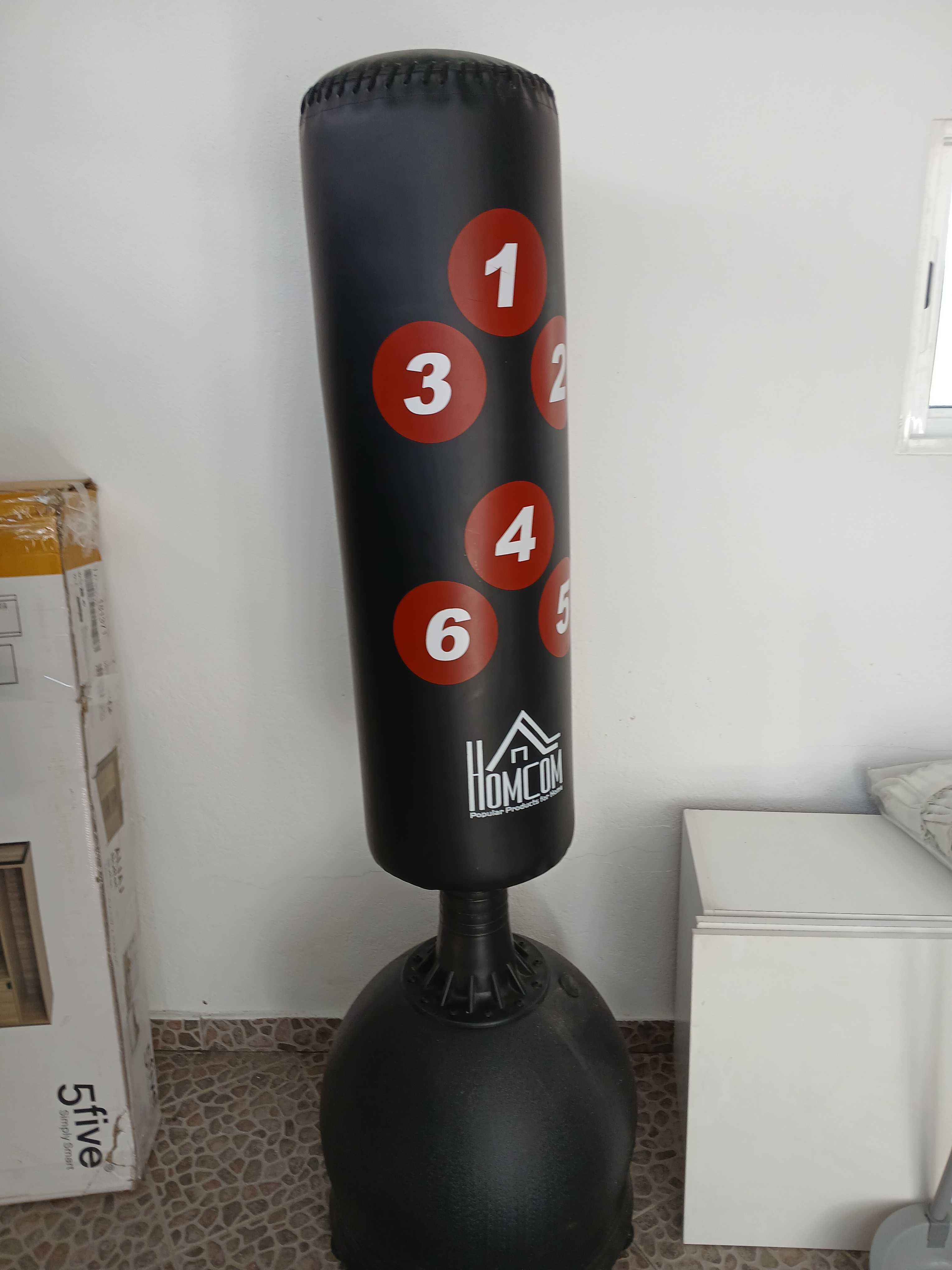 Saco de boxe com suporte NOVO
