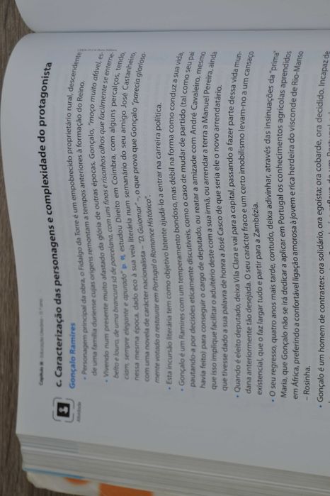 Livro de preparação para exame de Português
