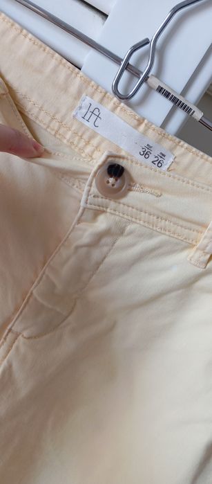 Calças amarelas de senhora 36