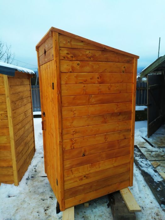 Продам, деревяний туалет