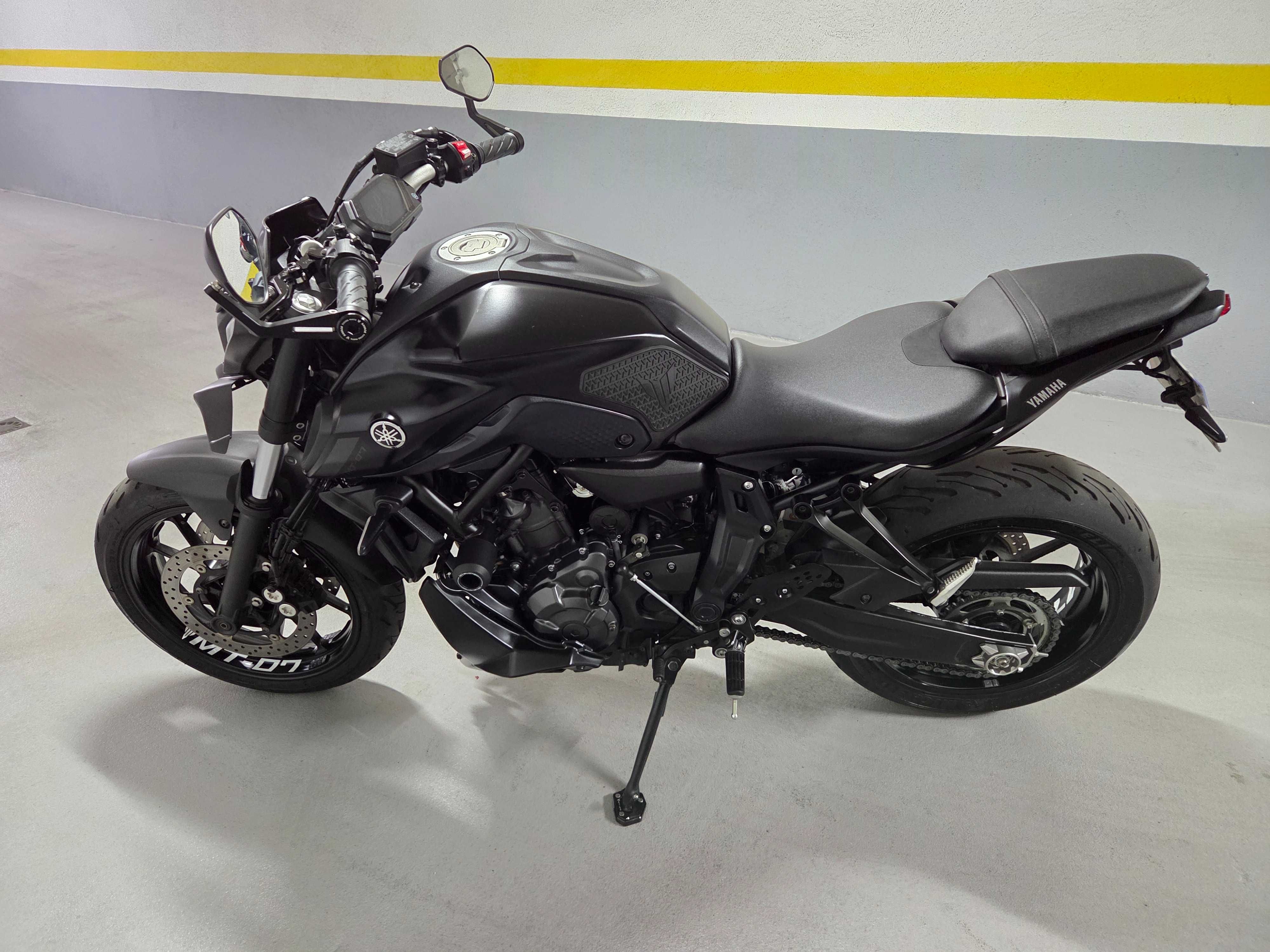Yamaha MT07 2022 e 25000km