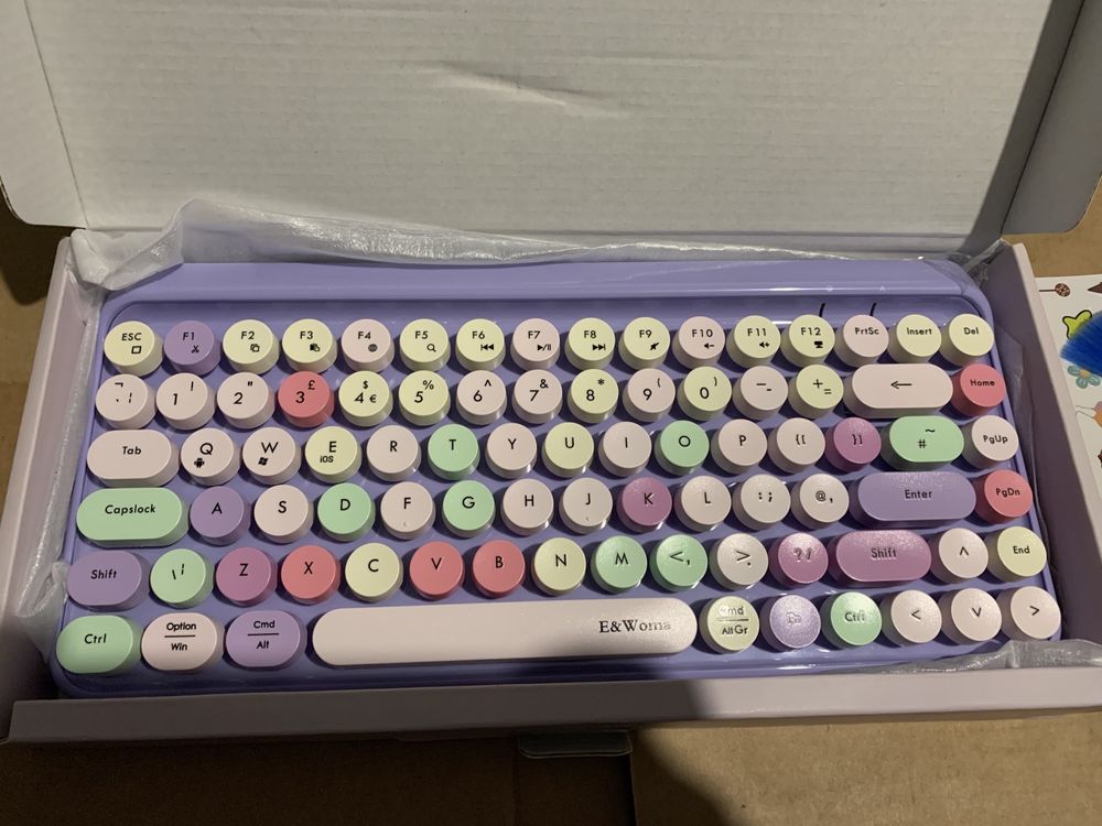 E&Woma SK-621Bt Kolorowa klawiatura bluetoth bezprzewodowa Qwerty