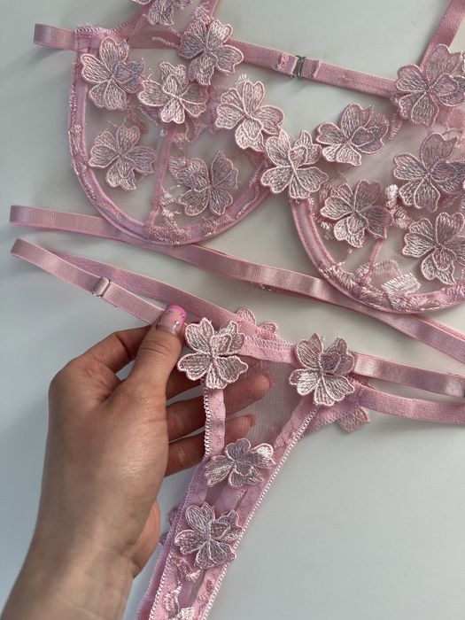 Комплект белья  s еротичний коплект білизни