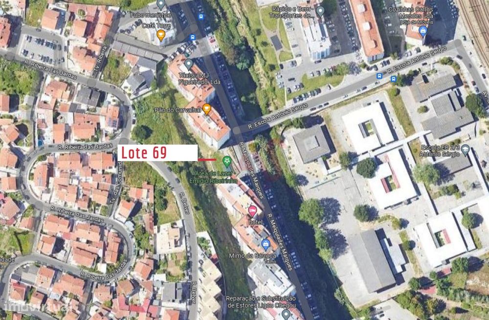 Terreno para construção com 557 m2 em Cacém, Sintra