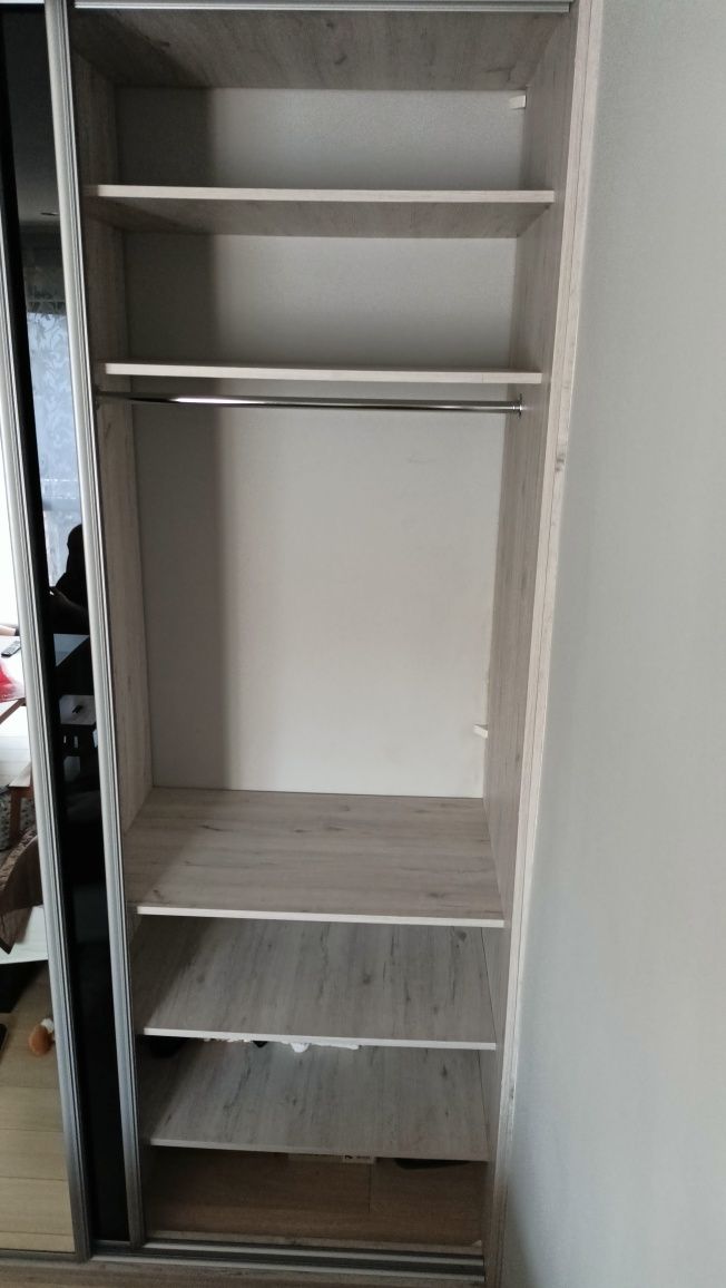 Szafa zabudowa przesuwna