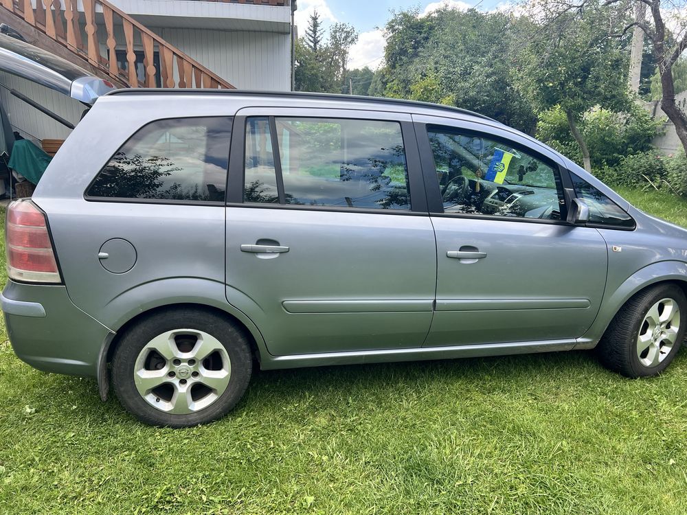 Opel zafira 2008