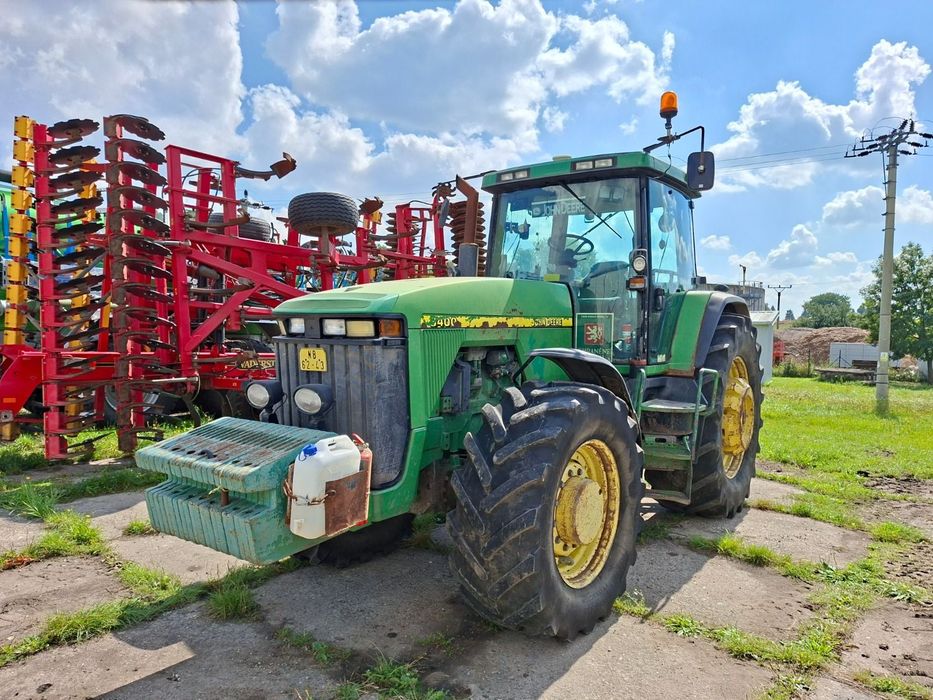 John Deere 8400 4X4  John Deere 8400 4X4