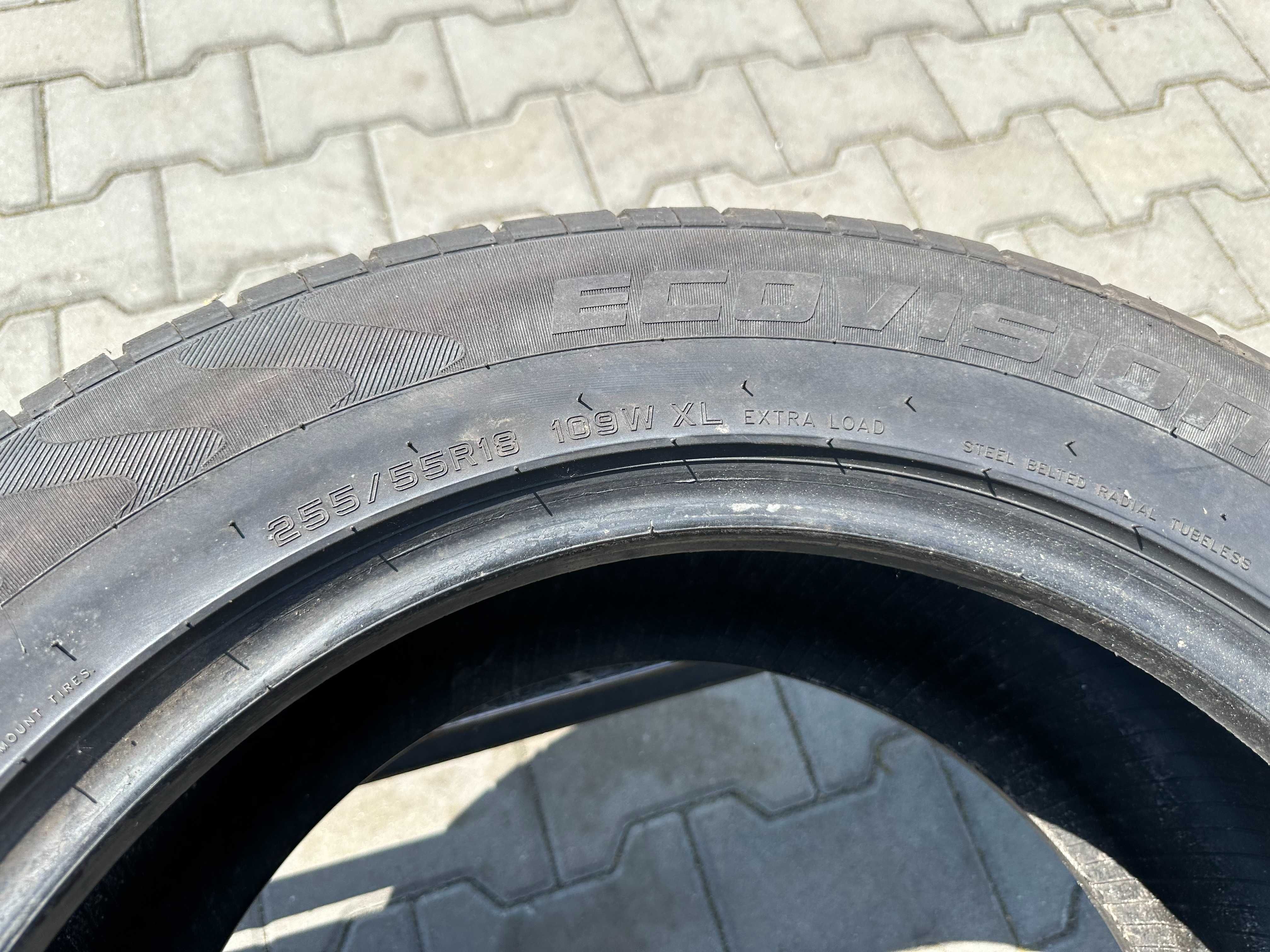 255/55r18 lato para