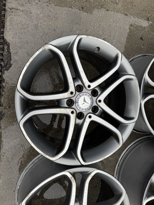 Диски  різноширокі R18 Mercedes W212