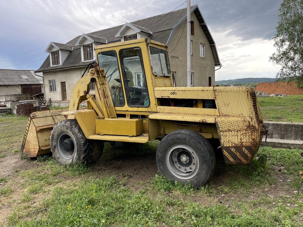 Продам навантажувач фронтальний Поляк