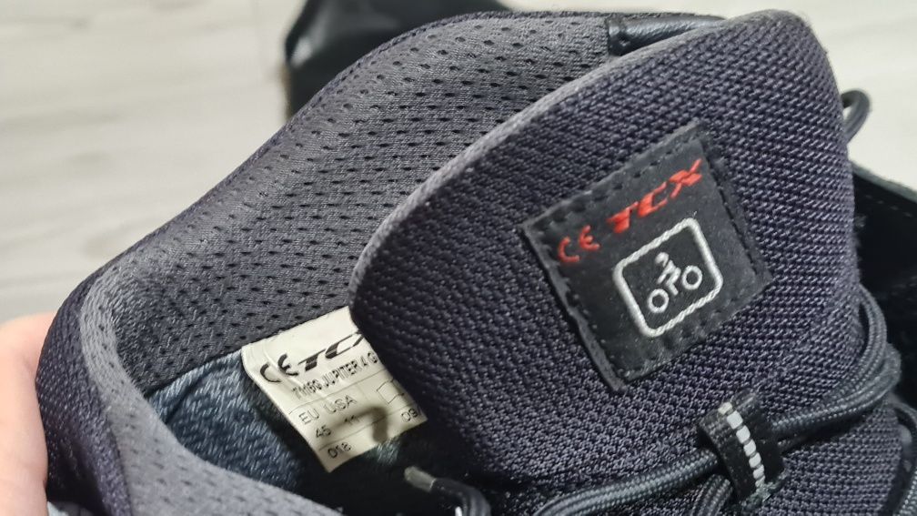 Botas mota TCX em gore-tex