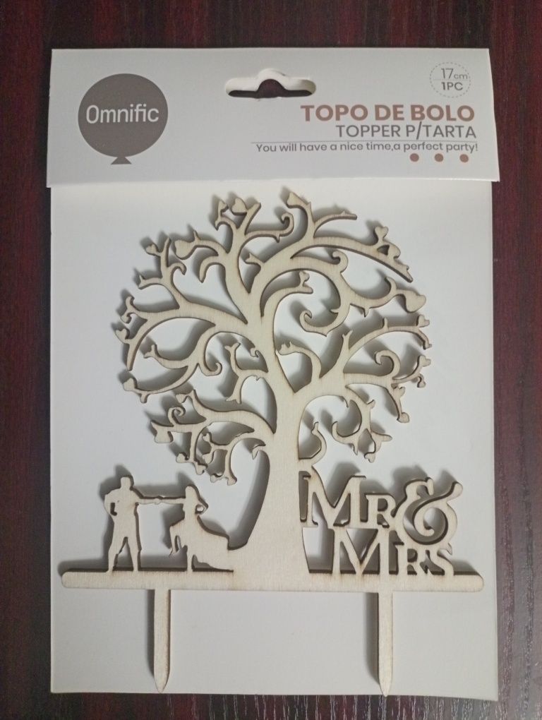 Topos de Bolo em Madeira (Casamento)