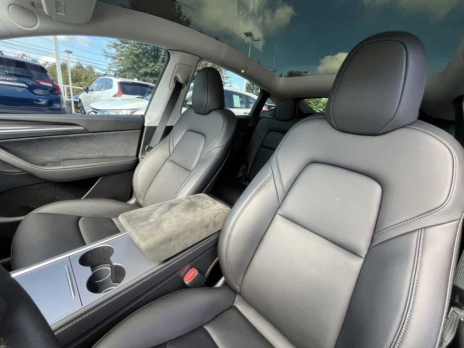 Tesla Model Y Performance      2023