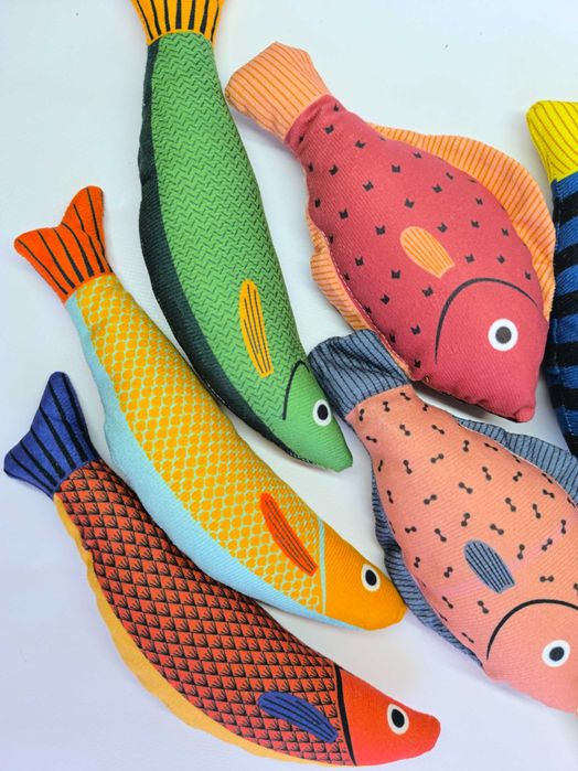 М'які іграшки для котів з кошачою м'ятою та собак з пищалкою