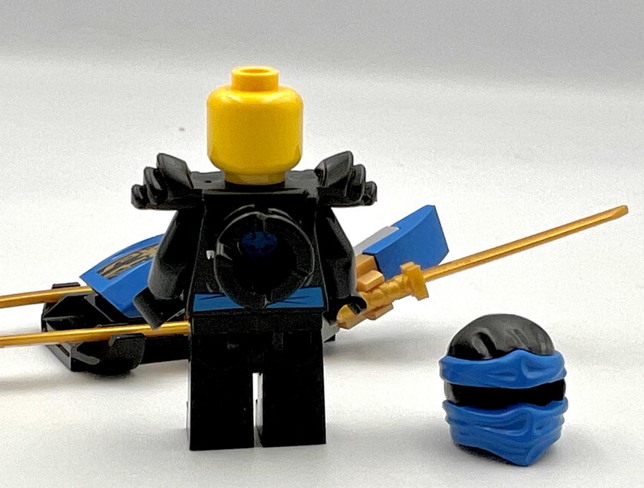 Lego Ninjago figurka Jay njo0152 z zestawu 70736 z pojazdem