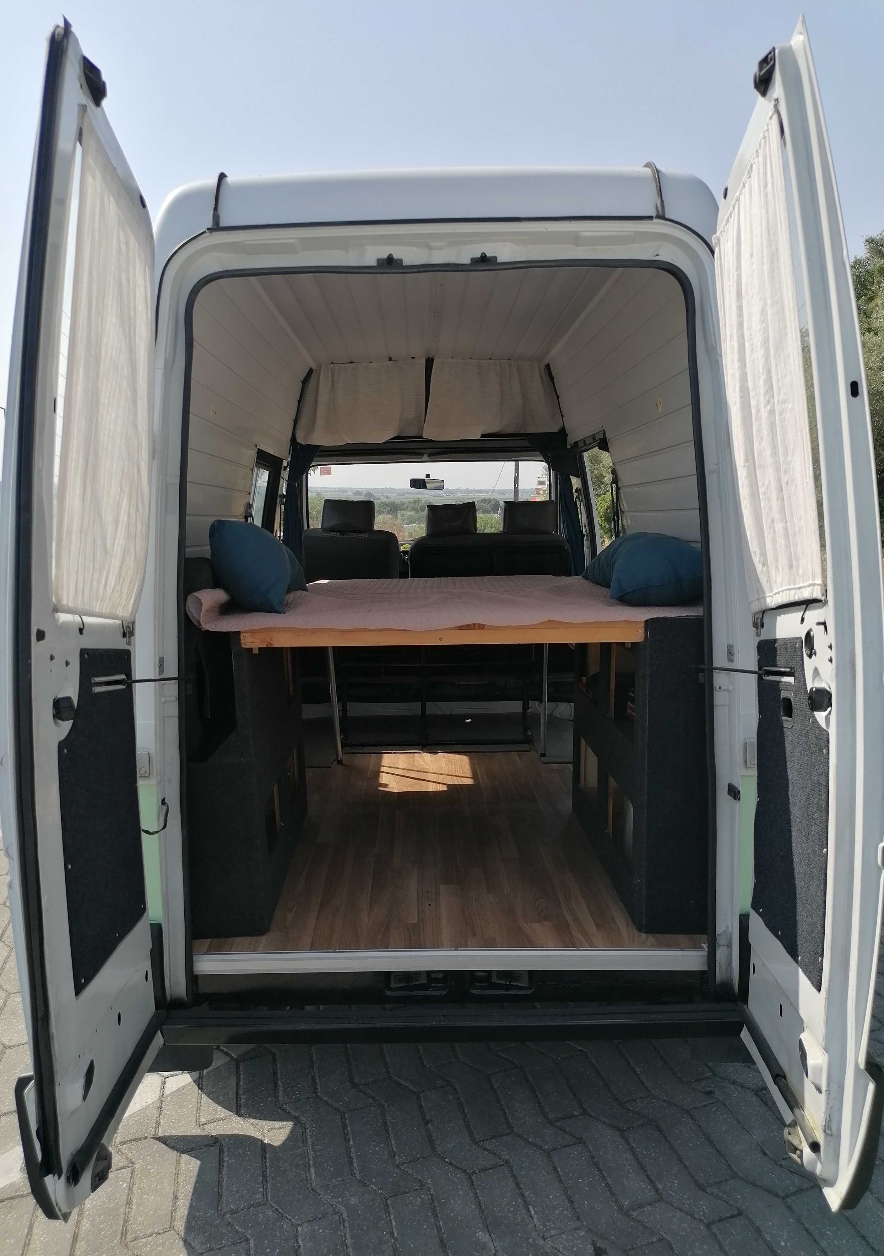 Renault Trafic 2.5D 7 Lugares (c/kit camper)